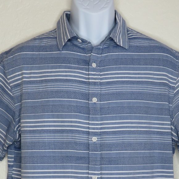Old Navy* Men's Short Sleeve Button Down Curved Hem Stripe Shirt~ Size Large - Picture 10 of 10